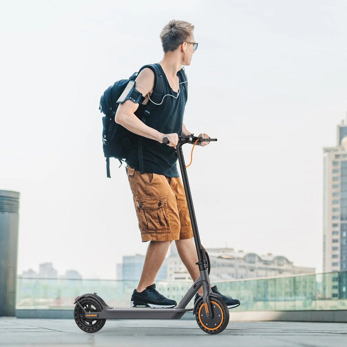 350W/500W Electric Scooter with Solid Tires and Dual Braking