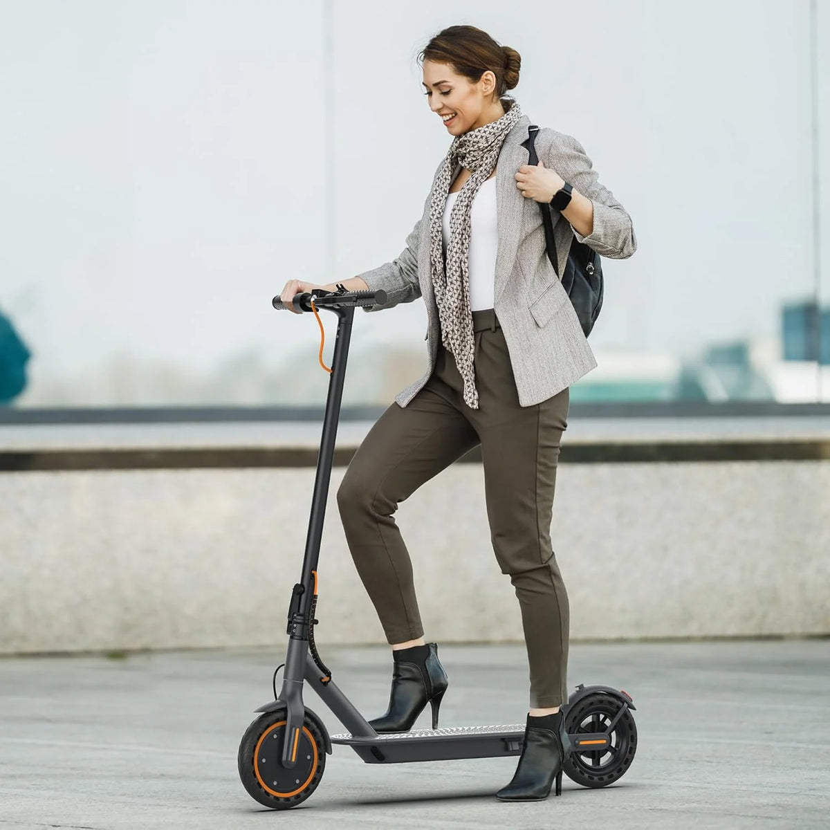 350W/500W Electric Scooter with Solid Tires and Dual Braking