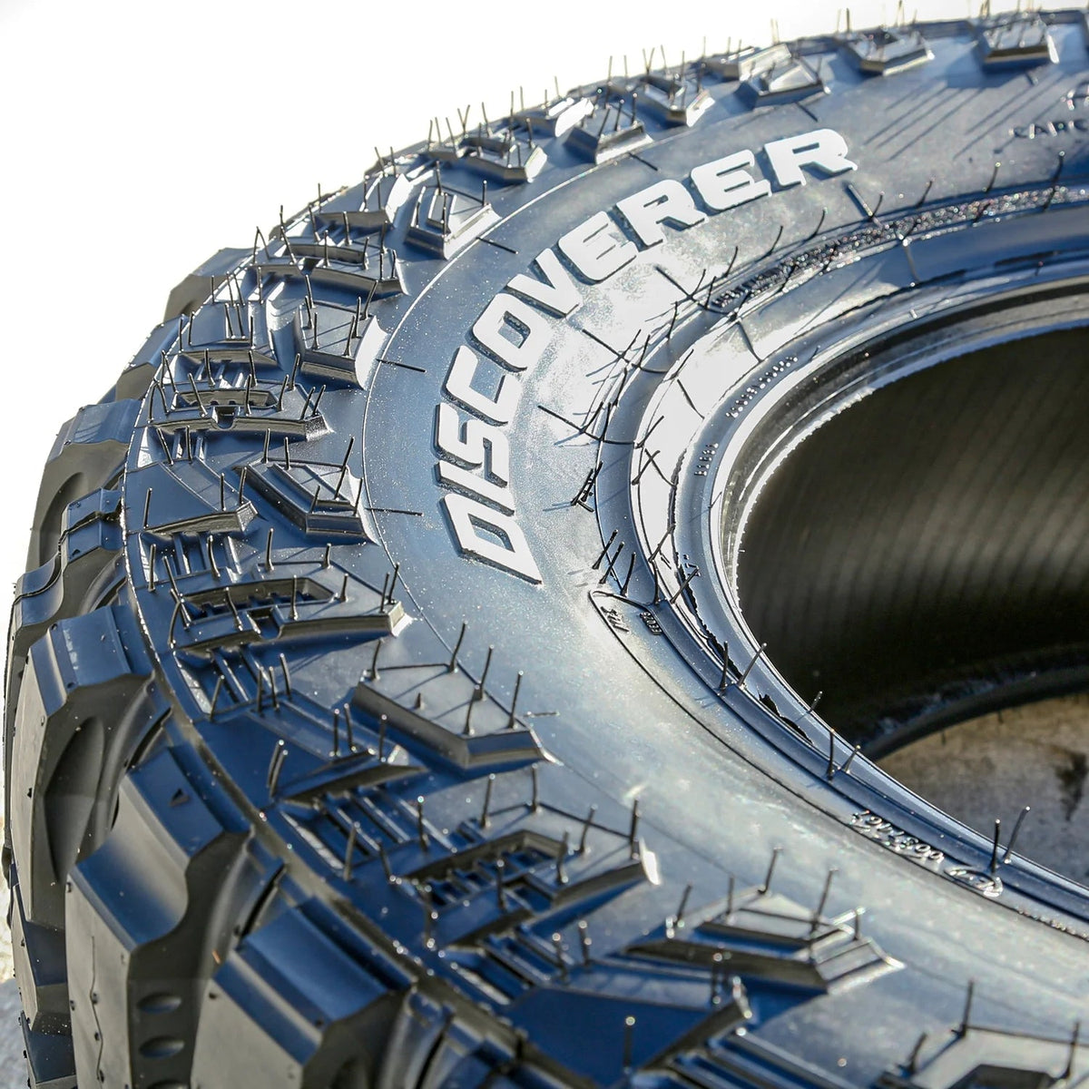 LT275/70R18 125/122P E 10-Ply Mud-Terrain Tires - Set of 4