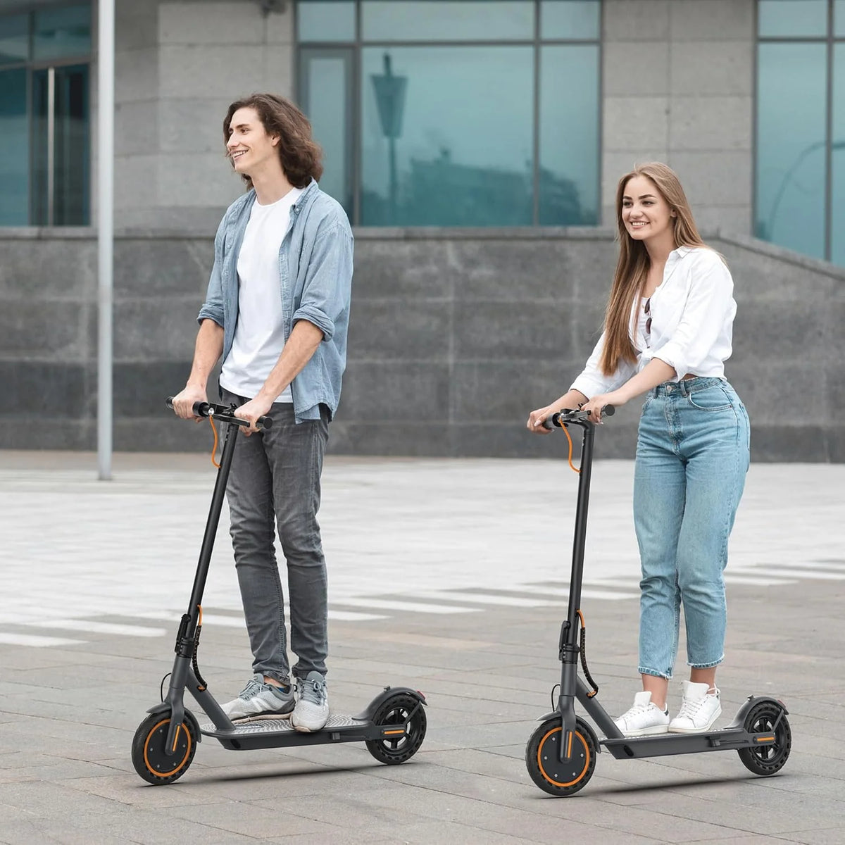 350W/500W Electric Scooter with Solid Tires and Dual Braking