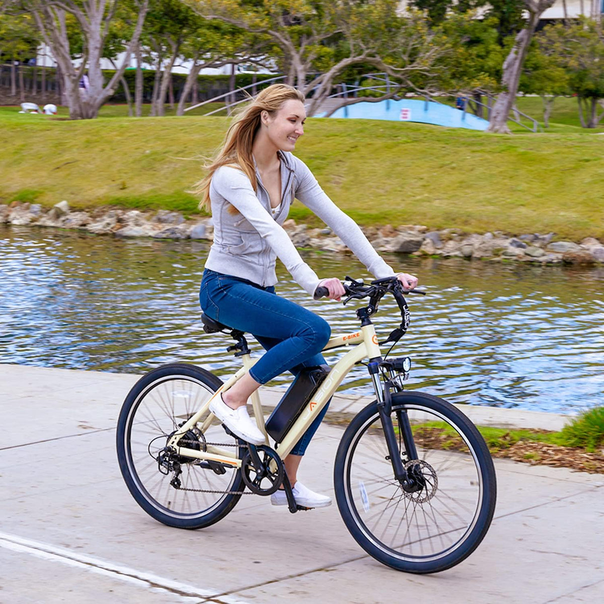 500W Electric Bike with 40-Mile Range and 20 MPH Top Speed - Model EB5