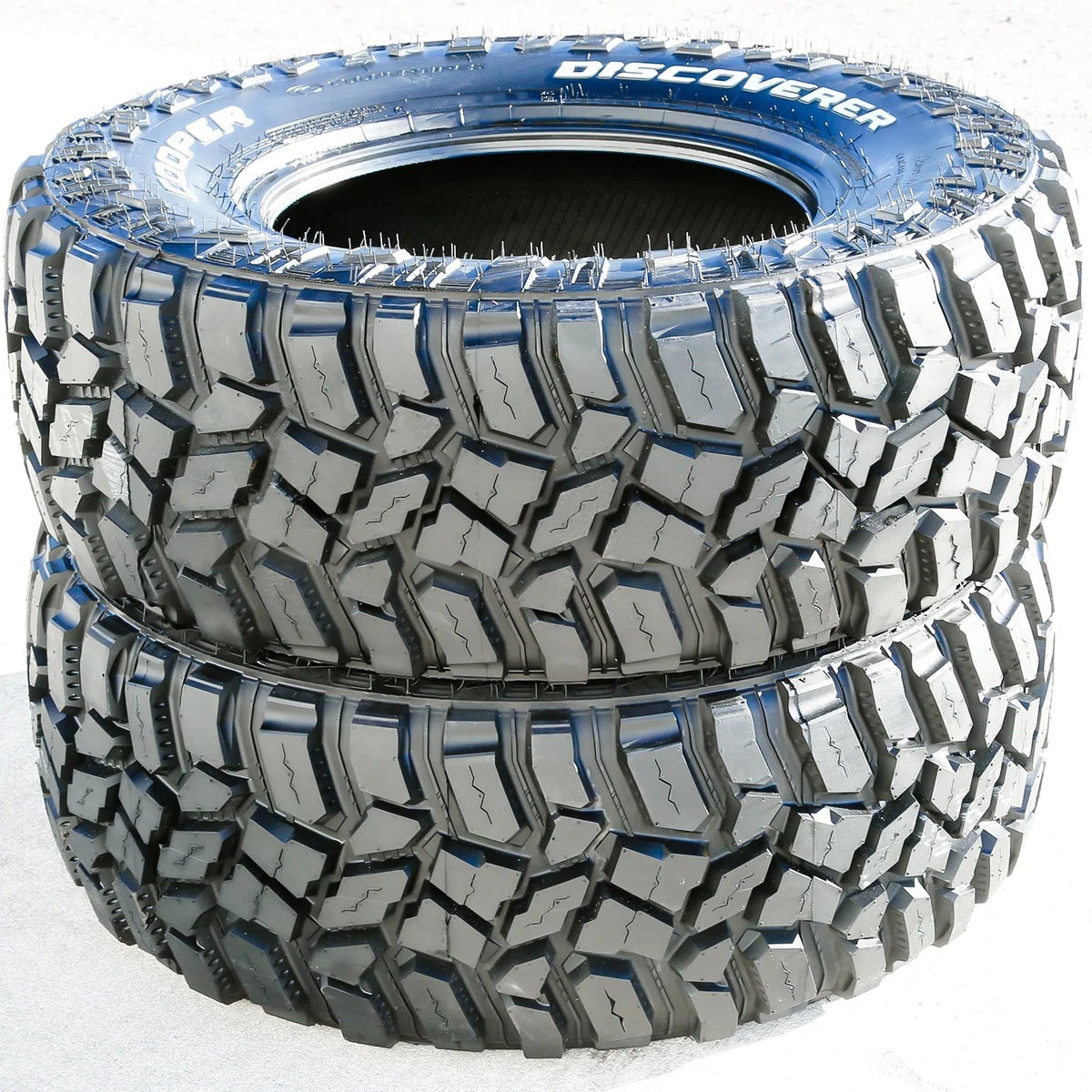 LT275/70R18 125/122P E 10-Ply Mud-Terrain Tires - Set of 4