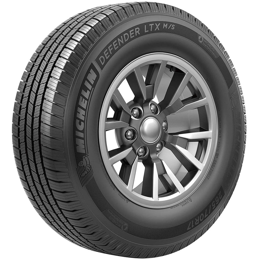 LT265/70R17 121/118R All-Season Tire